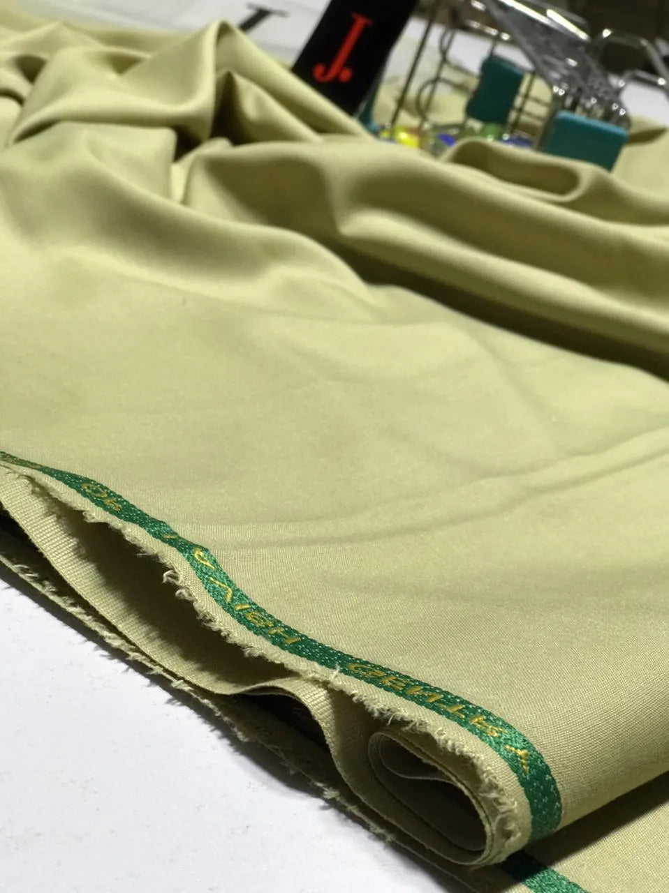 Men’s Unstitched Wash & Wear Plain Suit – All Season Green