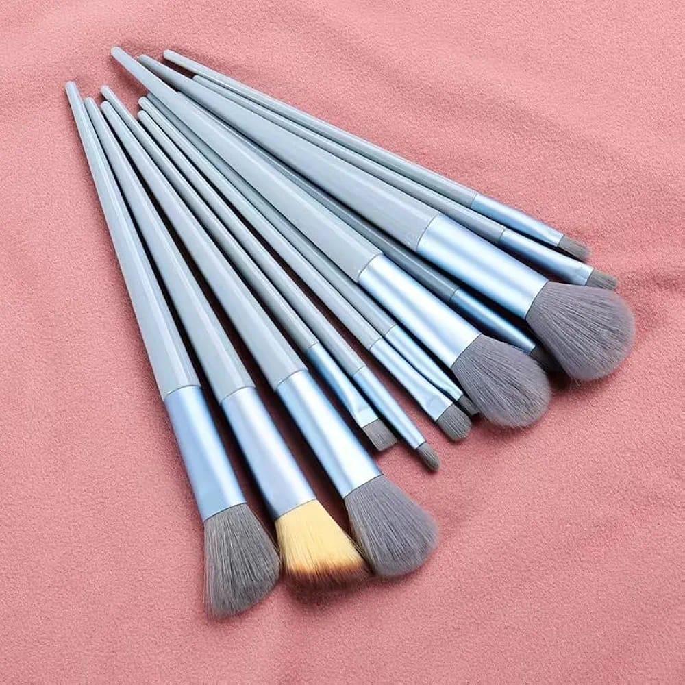 13 Pcs Professional Makeup Brushes Set – Perfect for Practice, Blending & Contouring