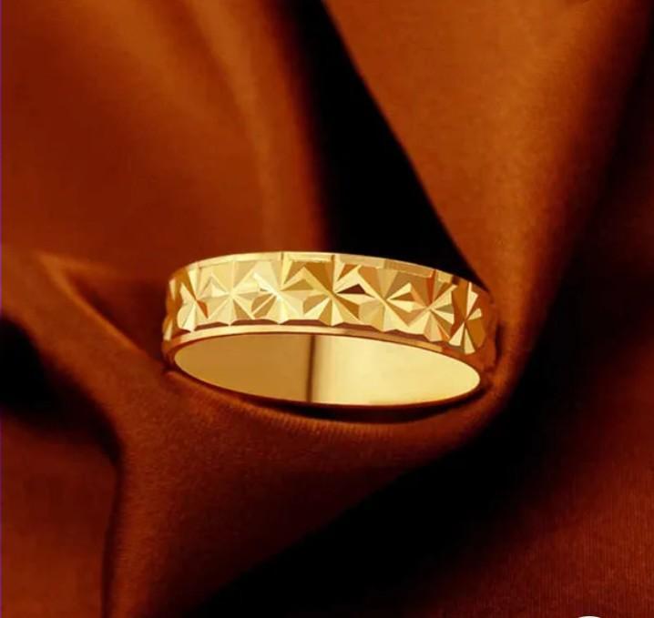 Men’s Golden Alloy Ring Band